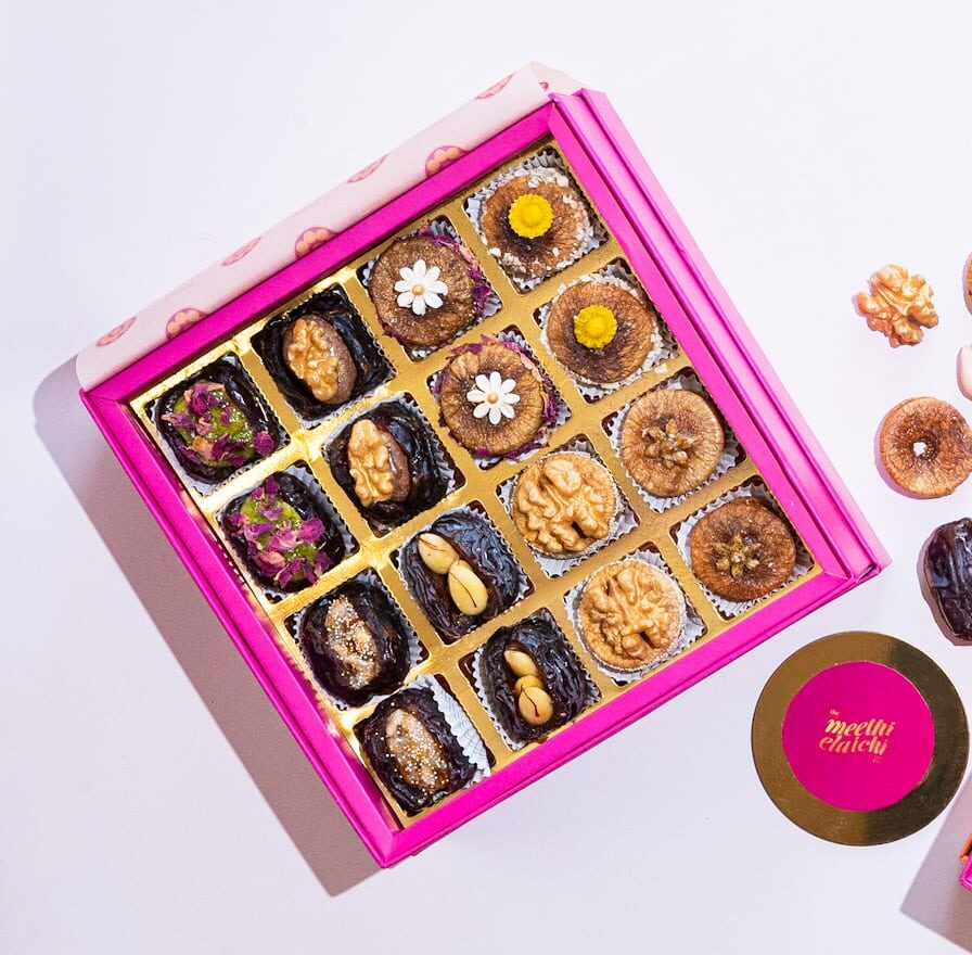 Stuffed Medjool dates and figs 16 pieces by Meethi Ellaichi Mumbai
